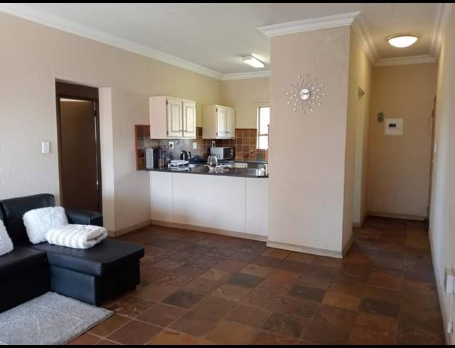 1 BEDROOM PROPERTY TO RENT IN WELTEVREDEN PARK